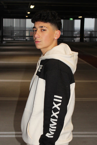 Off White 11-0110 & Black Relaxed Fit Hoodie