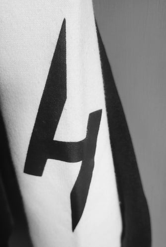 HINITE Relaxed Fit London Sweatshirt Letter Logo Print – Single Sleeve With Logo Print – Black and White